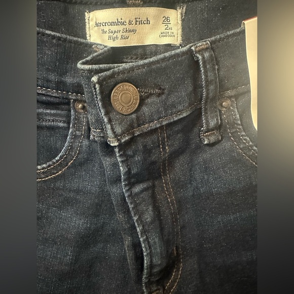Abercrombie & Fitch Women's High Rise Super Skinny Jeans - Picture 4 of 5